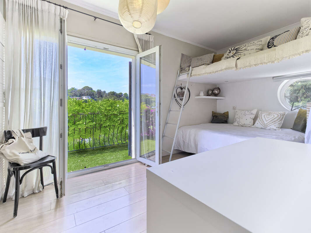 Maison à CAGNES-SUR-MER