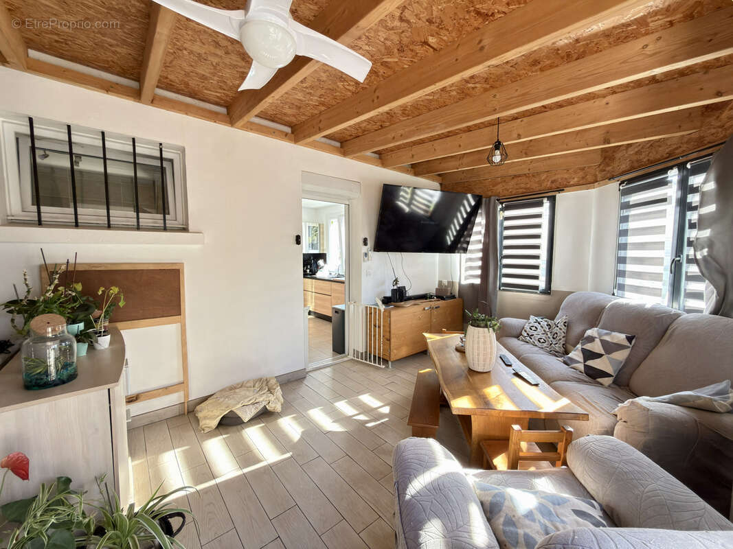 Maison à SAINT-ETIENNE-DU-BOIS