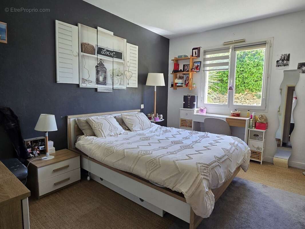Maison à POUSSAN