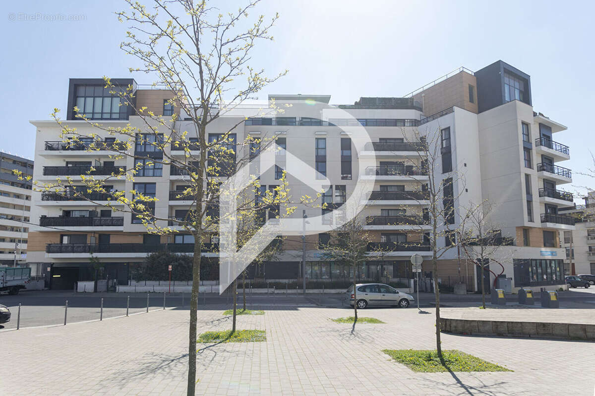 Appartement Colombes 4 pièce(s) 83.71 m2 - photo 3