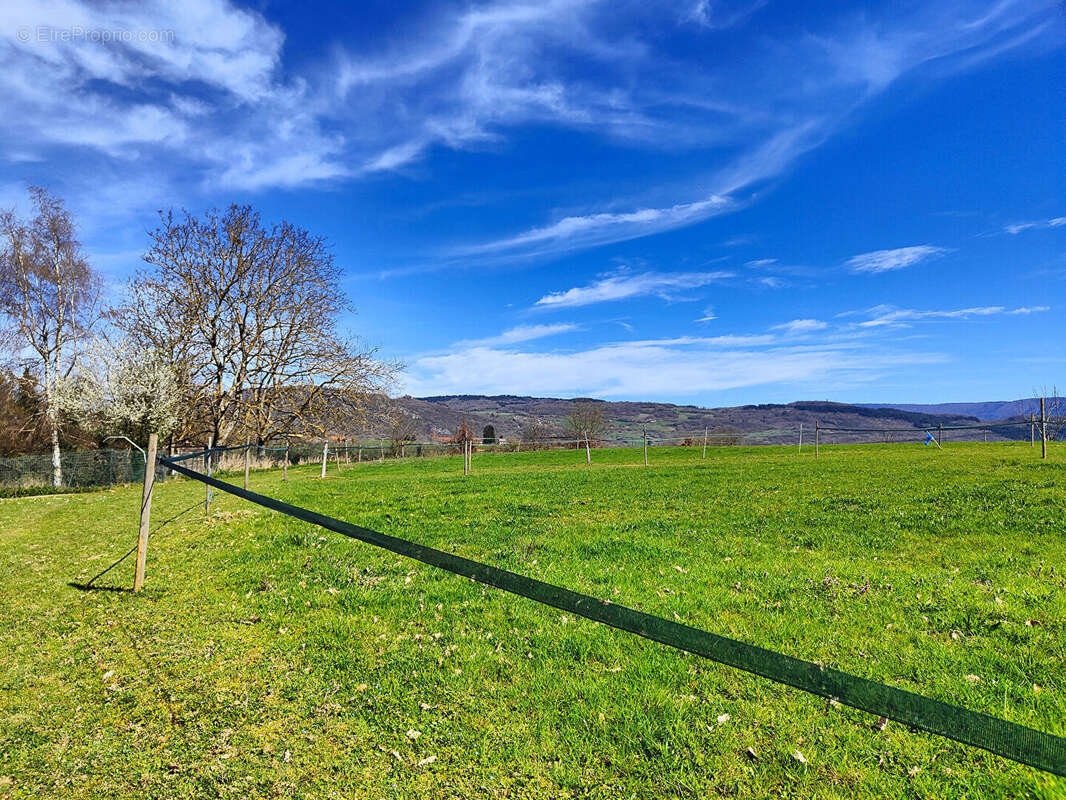 Maison à SAINT-GENIX-SUR-GUIERS