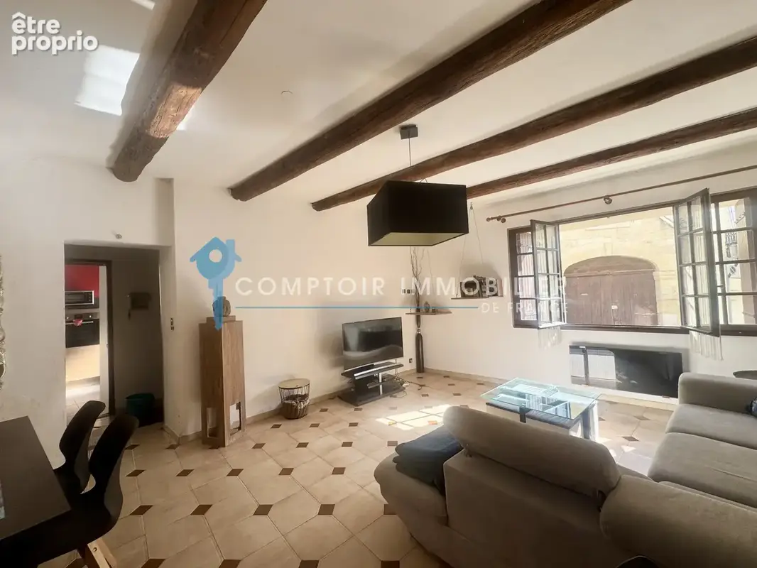 En exclusivité Vergèze Maison de village d'environ 120 m2 hab 3 chambres et toit terrasse - photo 5