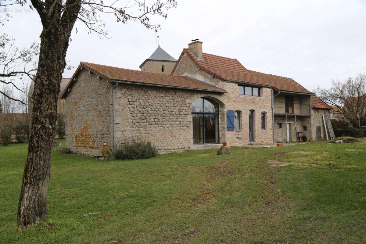 Maison à DETTEY