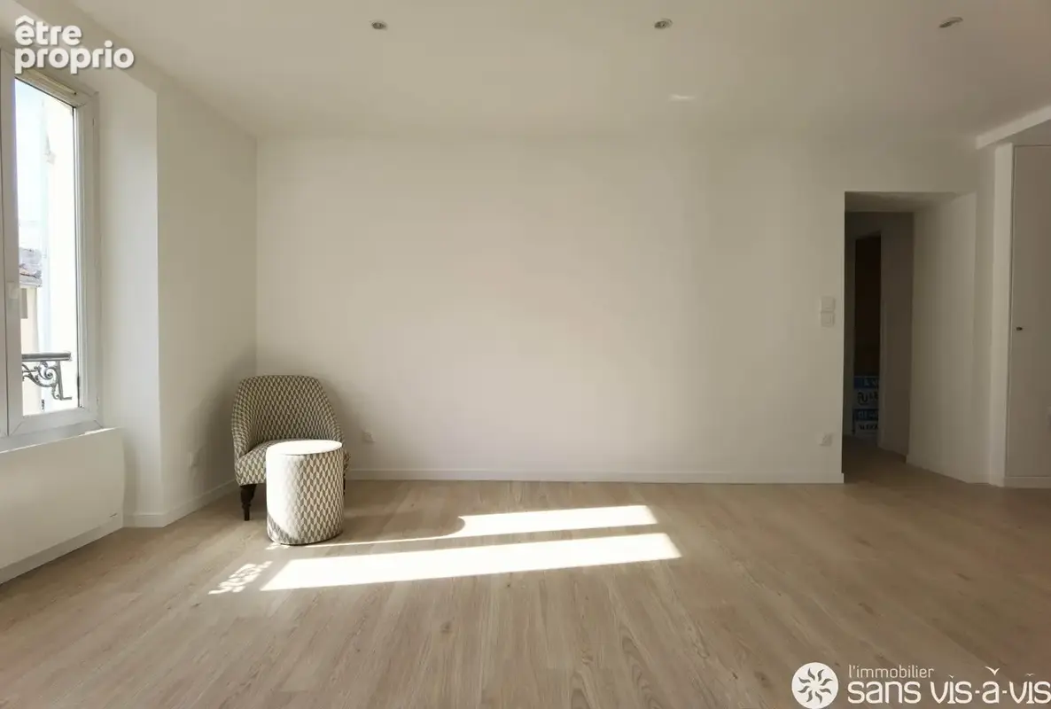 Vieux Puteaux - rue Auguste Blanche, appartement de 3 pièces de 56.77m2, refait à neuf - photo 2