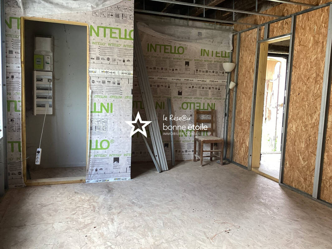 Maison à COLOMBEY-LES-DEUX-EGLISES