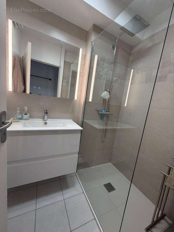 Appartement À Vendre vu étang de Thau - photo 6