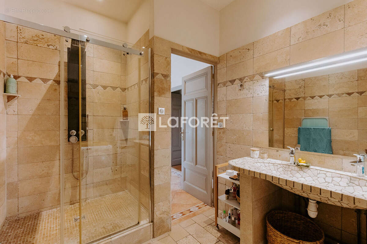 Appartement à AIX-LES-BAINS