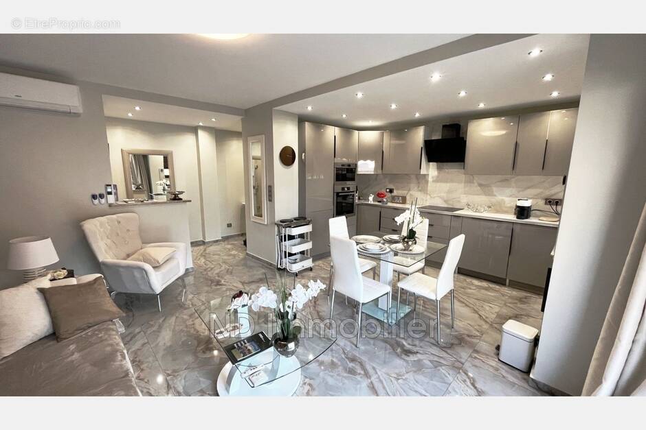 Appartement à CANNES