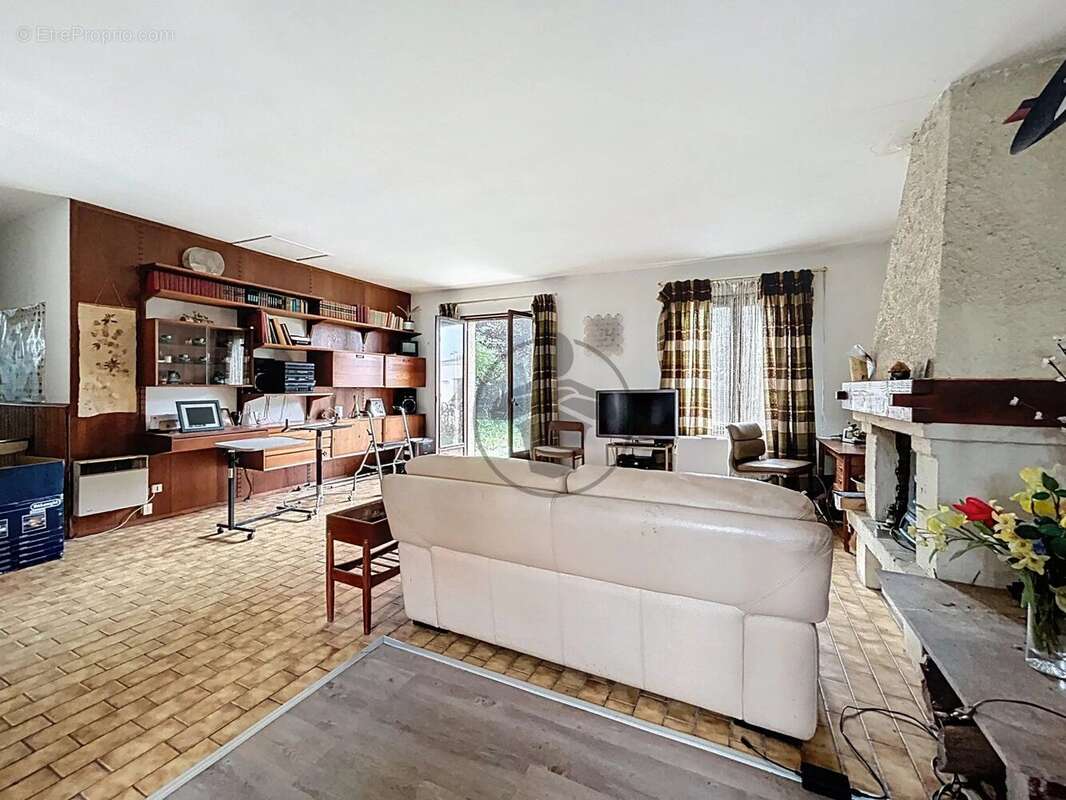 Maison à SAINT-QUENTIN