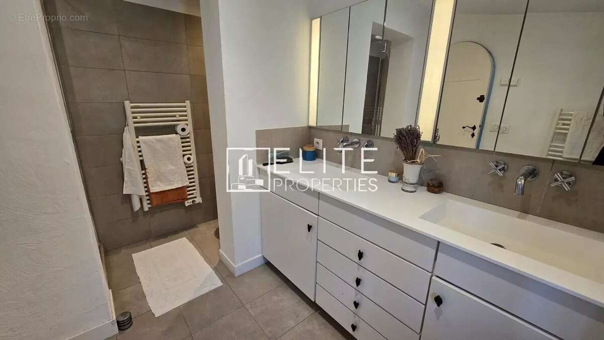 Maison 5 pièces de 193 m² - mouans-sartoux castellaras - photo 14