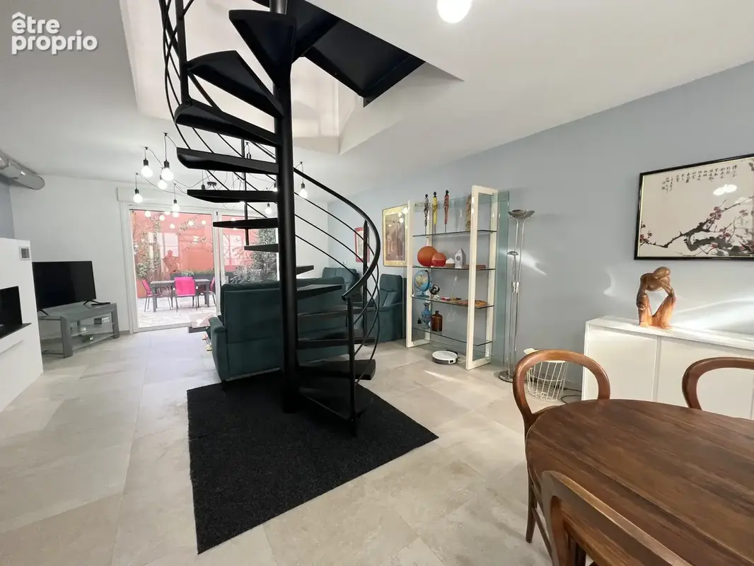 Rare - Maison de ville 4chs - Garage - cour - photo 6