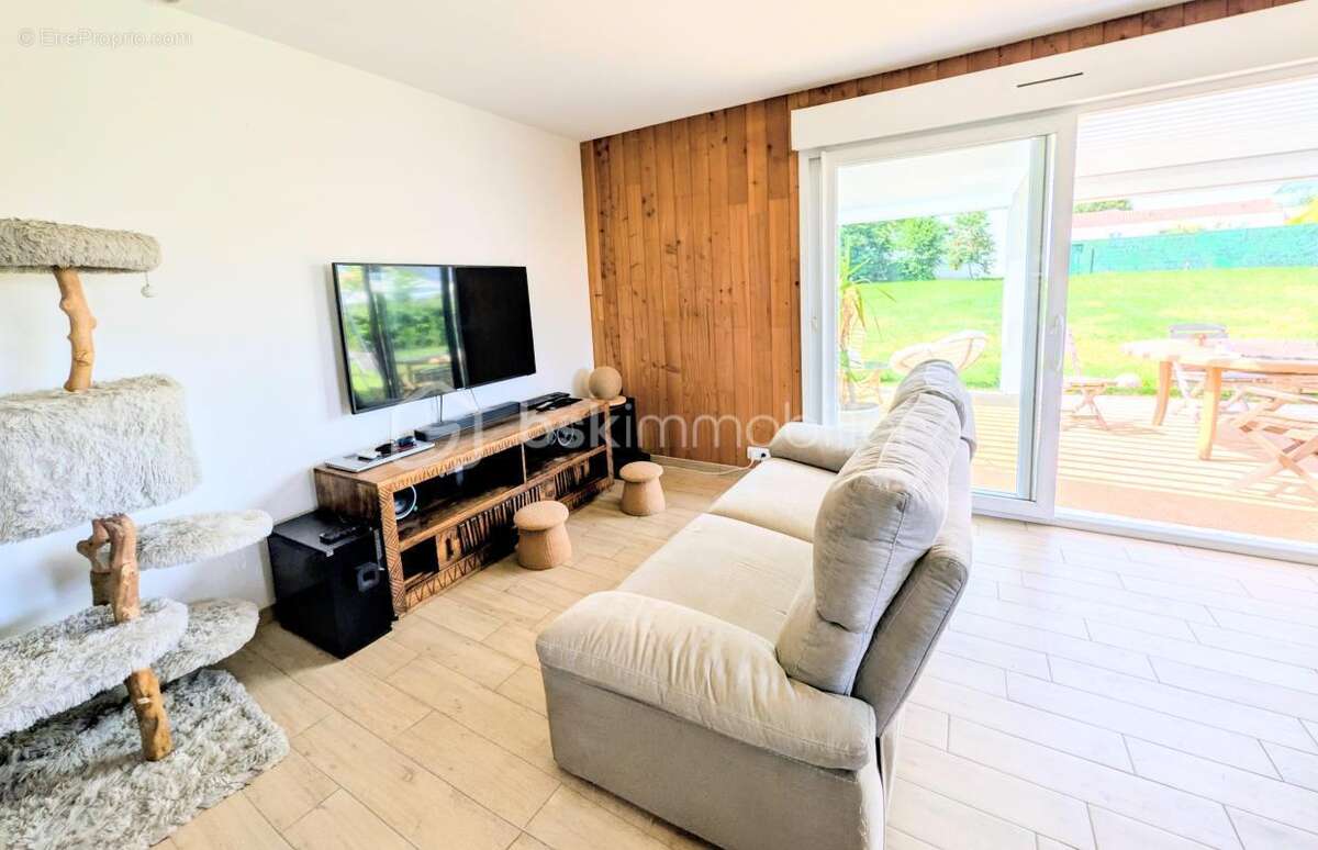 Maison ossature bois 165 m² Jardin 2000m2 clos– DPE B/A – 4 chambres + bureau – Piscine – Climatisation - photo 5