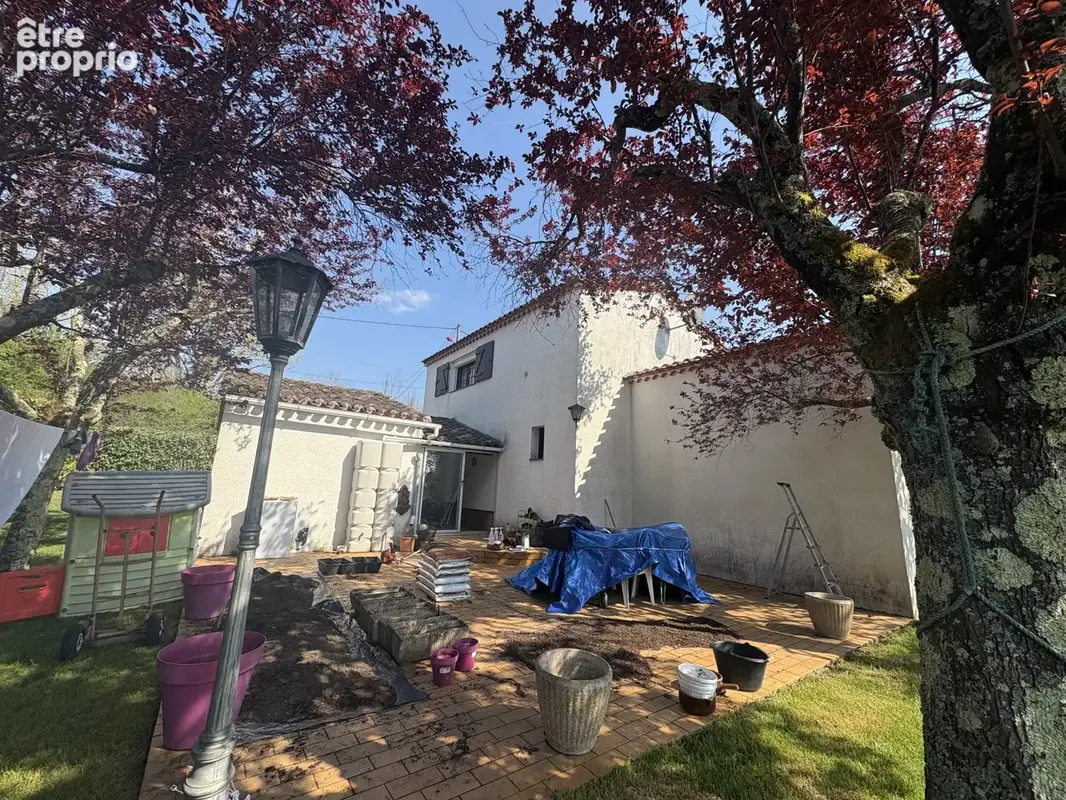 Villa avec piscine sur parc arboré de 2 000 m2   À deux pas du centre de Fumel - photo 8