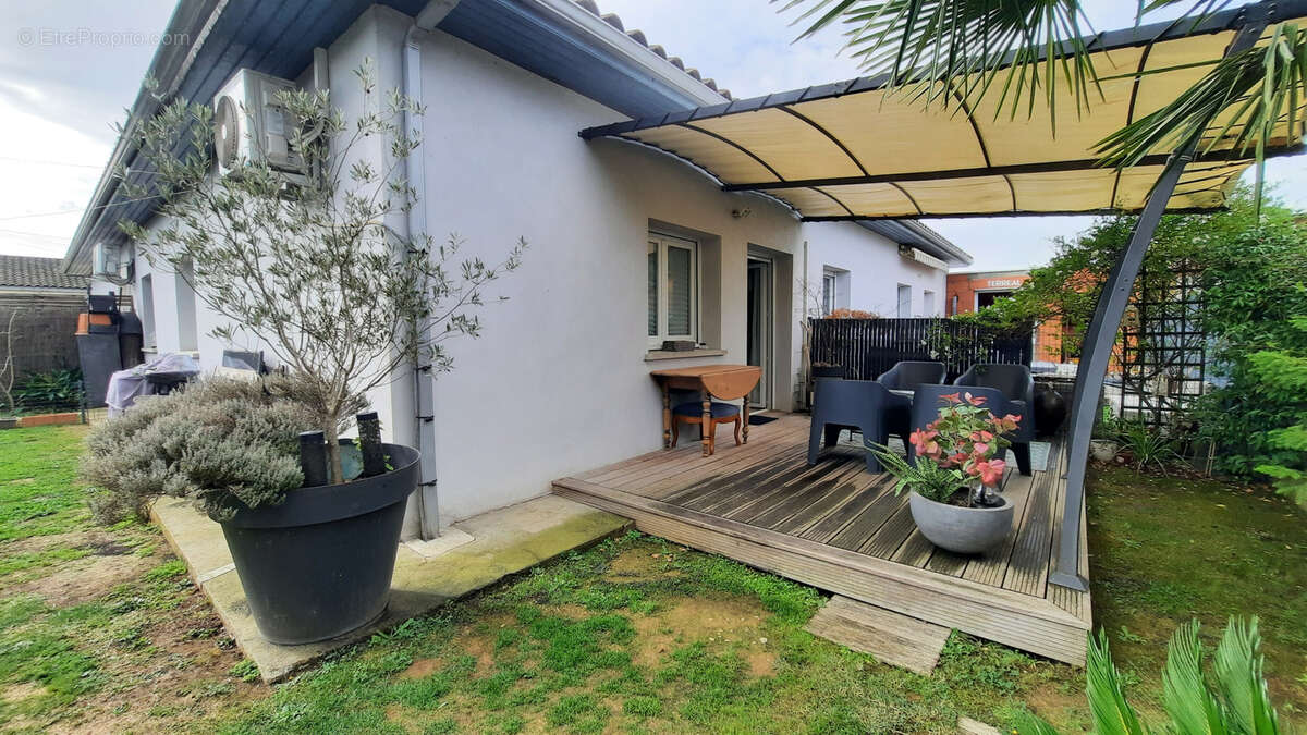 Appartement à VILLENEUVE-TOLOSANE