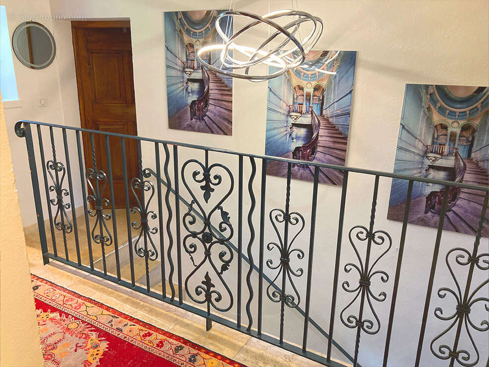 Maison à MONTELIMAR