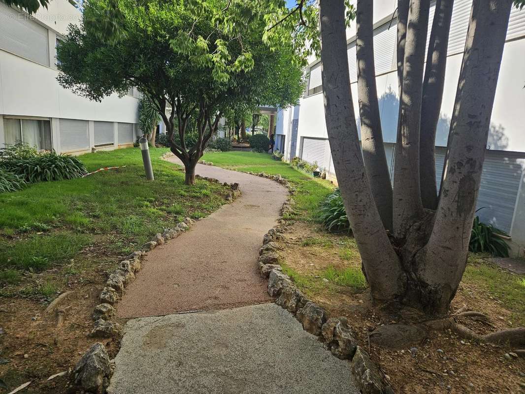 Appartement à VILLENEUVE-LOUBET