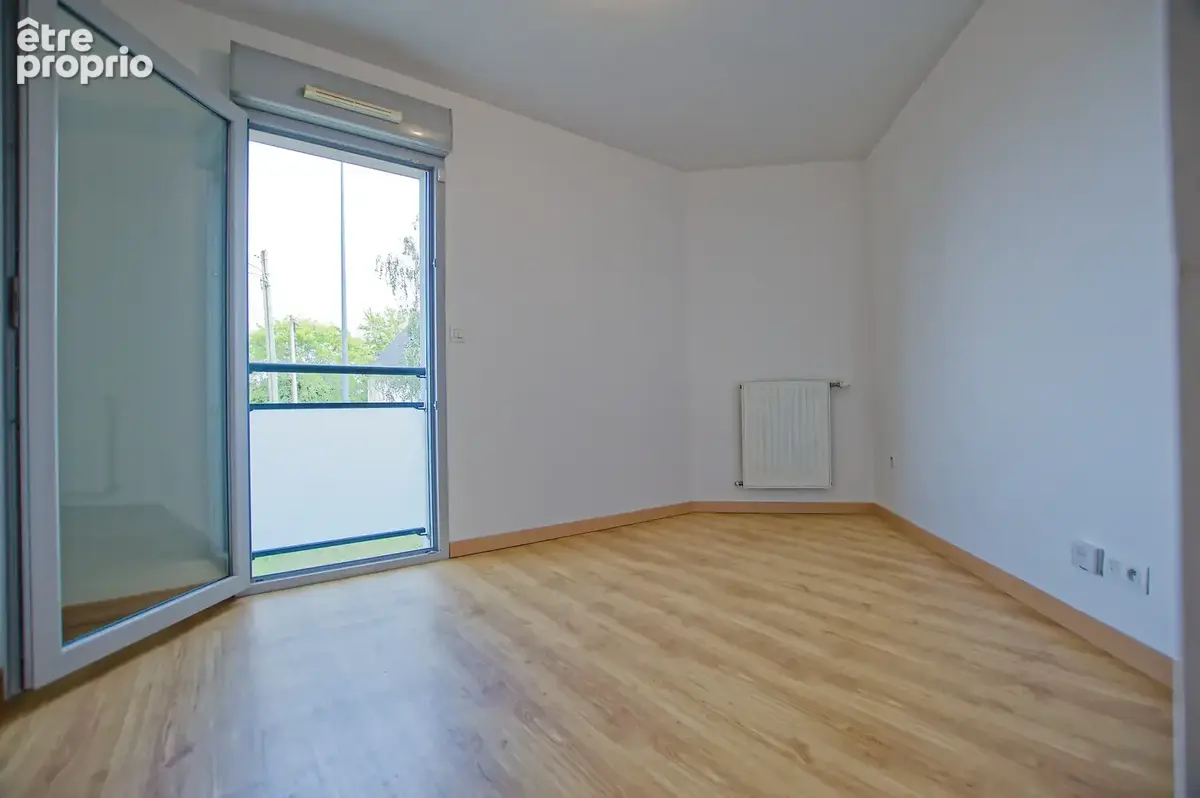 BRUZ - Proche Gare - Appartement T3 refait à Neuf - photo 5