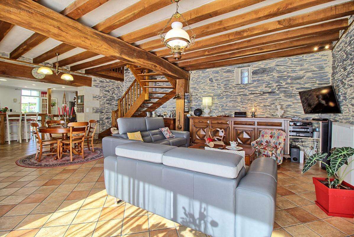 Maison à SAINT-MATHURIN-SUR-LOIRE