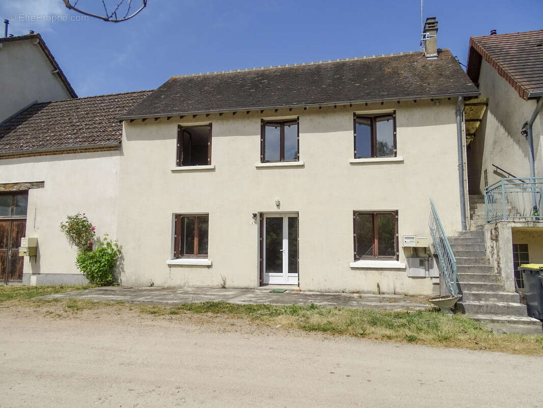 Appartement à MENNETOU-SUR-CHER