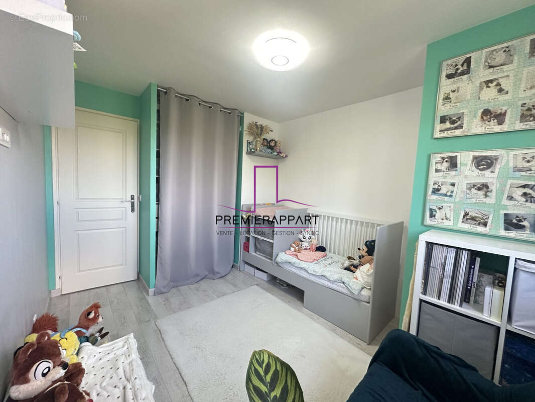 Appartement à SARTROUVILLE