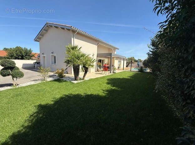 Maison à VILLETTE-D'ANTHON