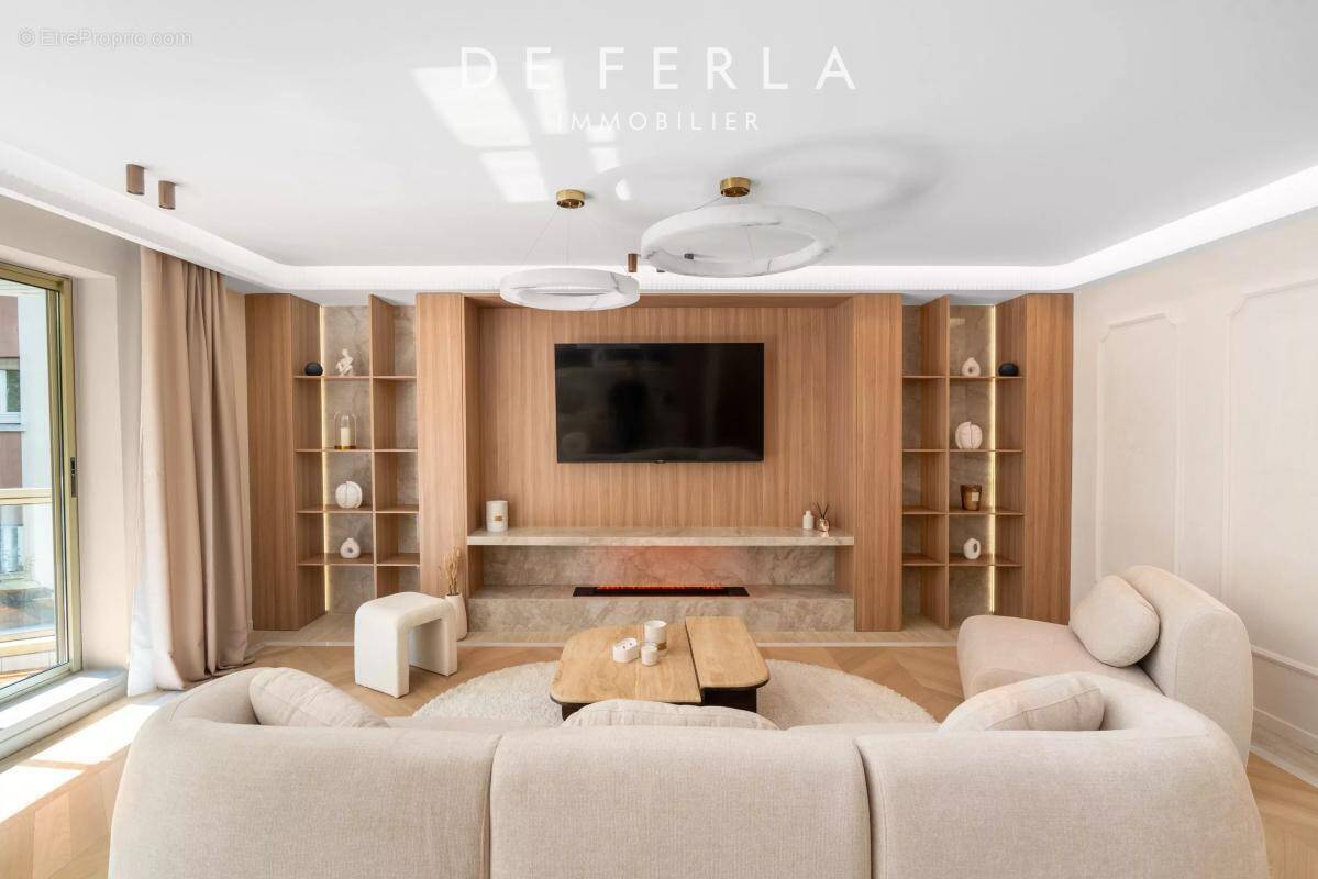 Appartement à PARIS-15E