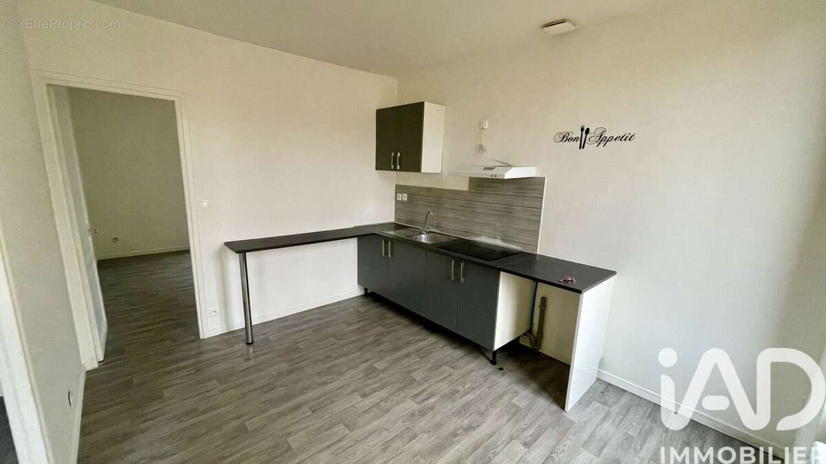 Photo 8 - Appartement à MONTEREAU-FAULT-YONNE