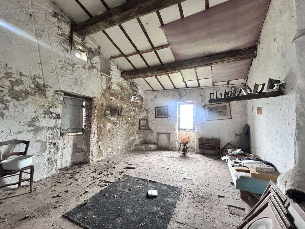 Maison à MOLIERES-CAVAILLAC