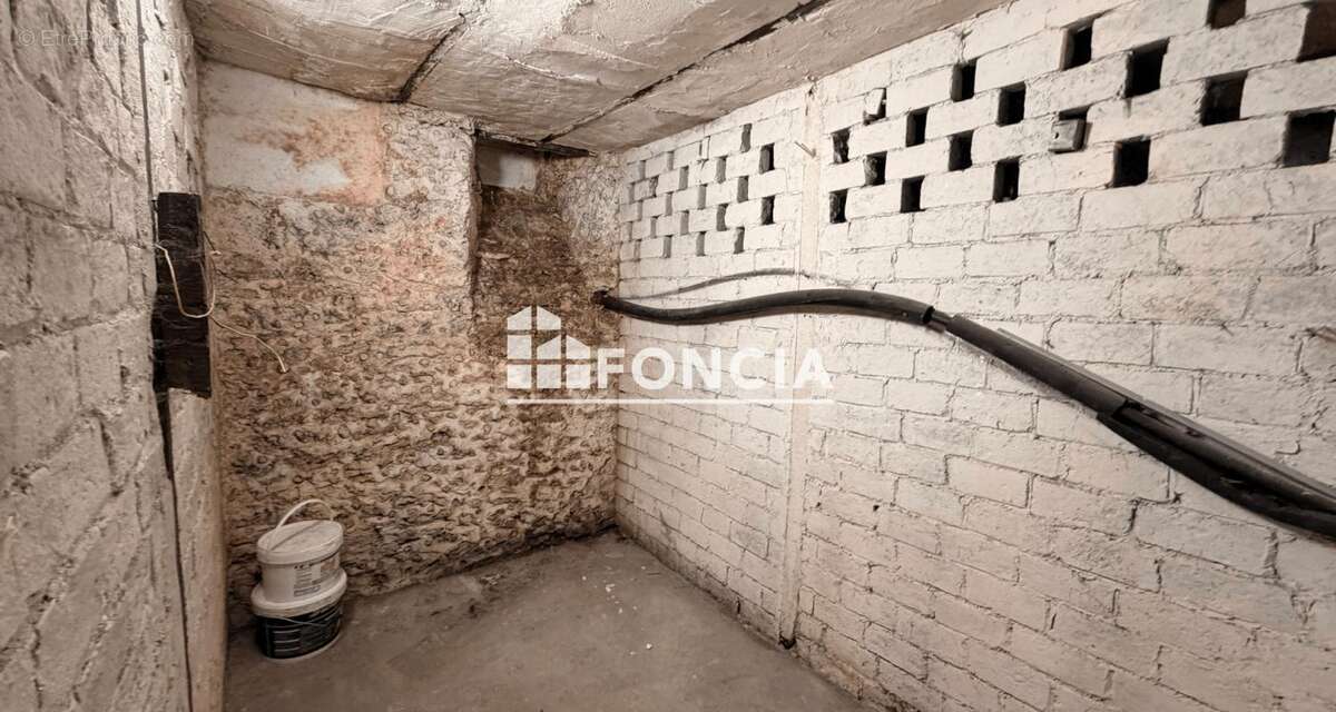 Appartement à AUBERVILLIERS