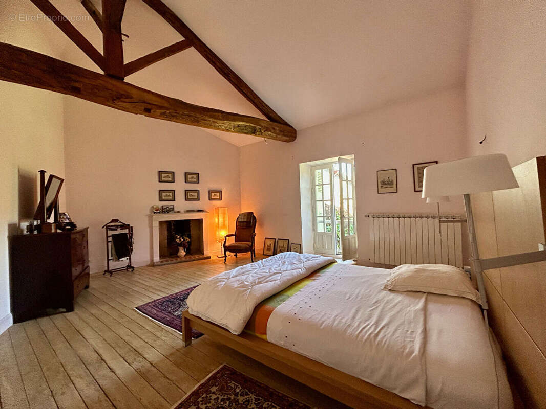 Maison à PERIGNE