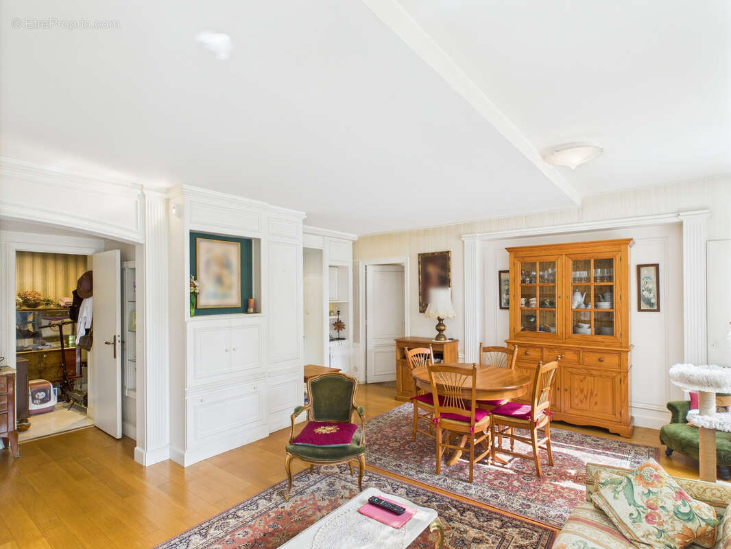 Appartement à EVIAN-LES-BAINS