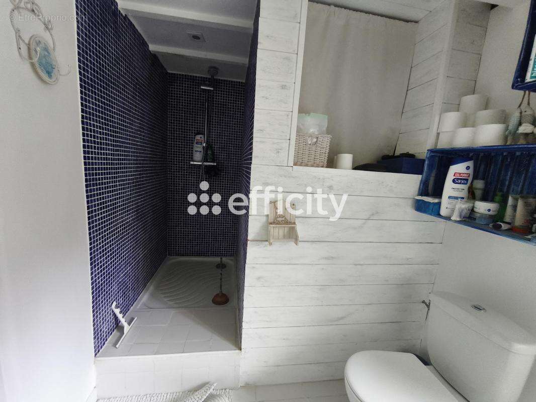 Maison à NEUFVY-SUR-ARONDE