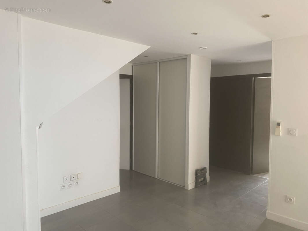 Appartement à MAUGUIO