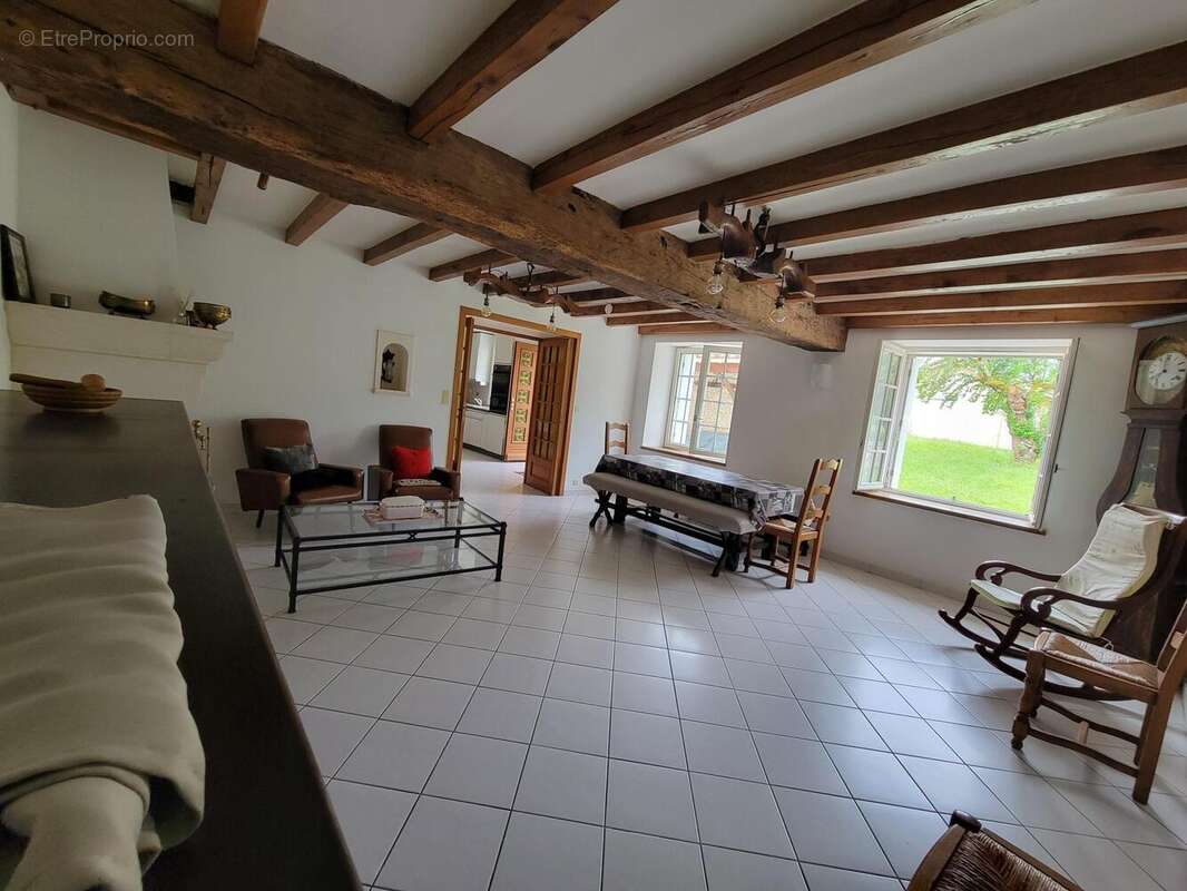 Photo 3 - Maison à SAINT-AULAYE