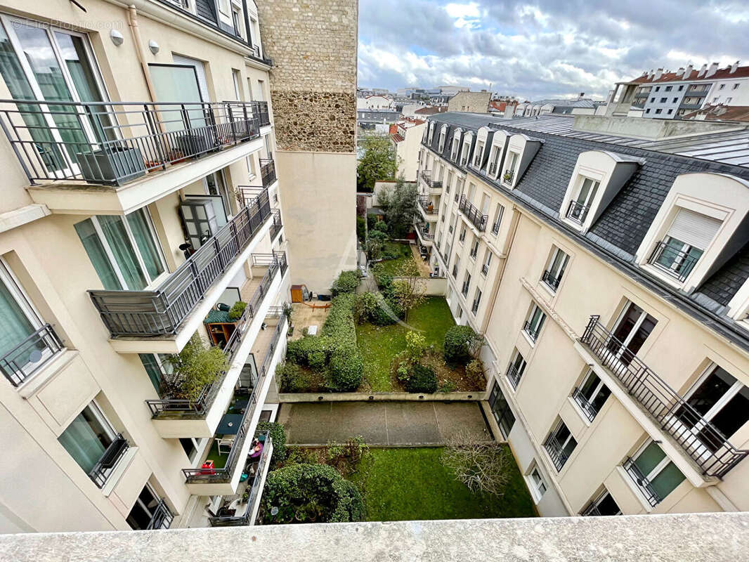 Appartement à CHARENTON-LE-PONT