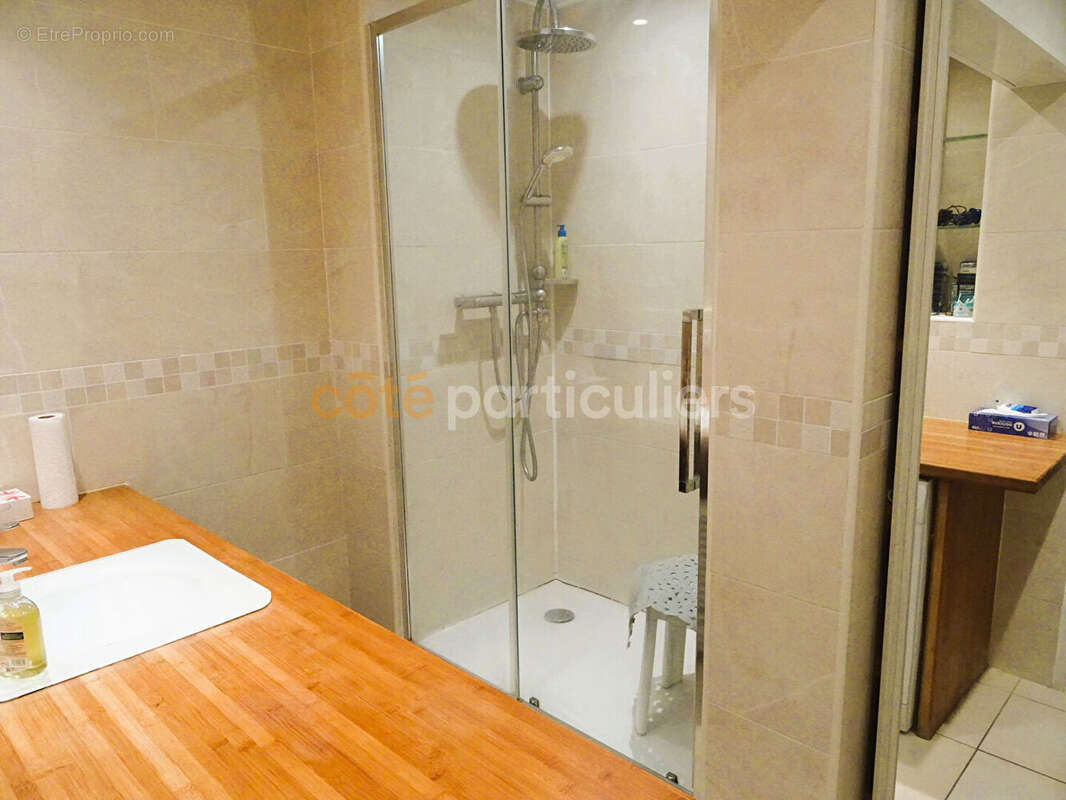 Appartement à LATTES