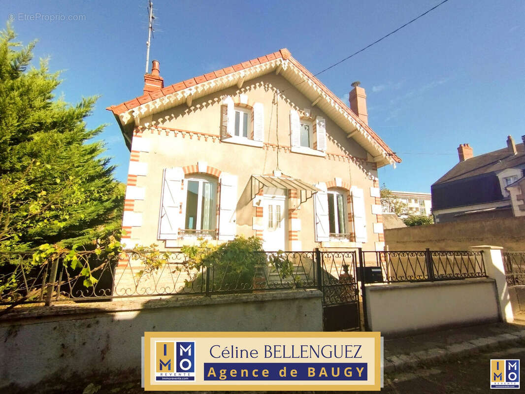 Maison à SAINT-DOULCHARD