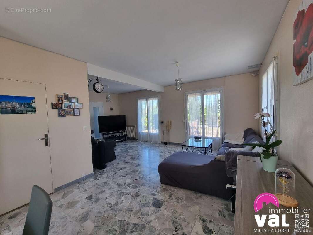 Maison 191 m² à Milly-La-Foret  - photo 6