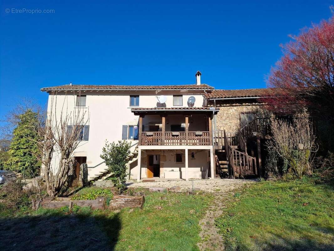 Maison 187 m² à Lauresses  - photo 4