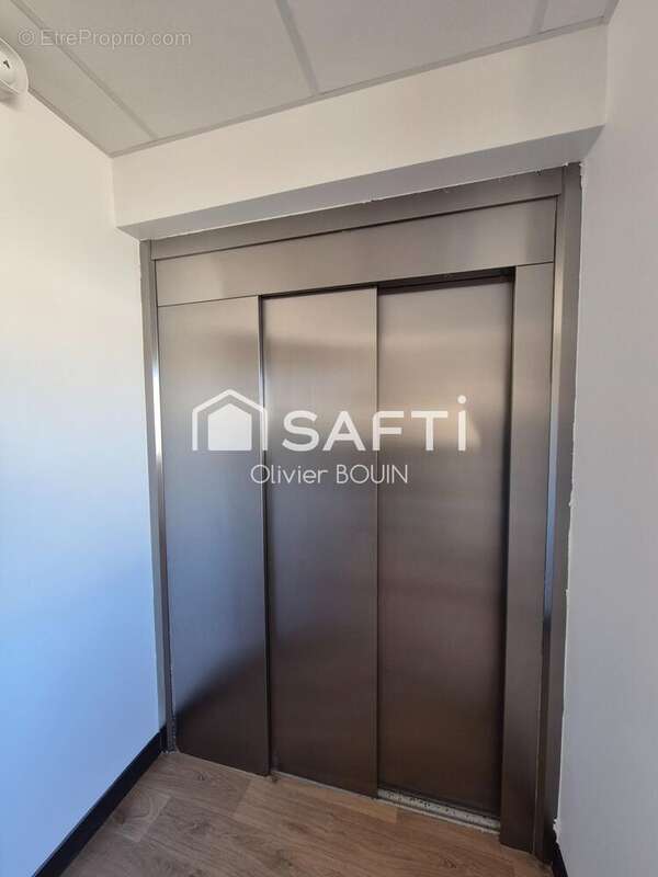 Photo 7 - Appartement à LANDIVISIAU