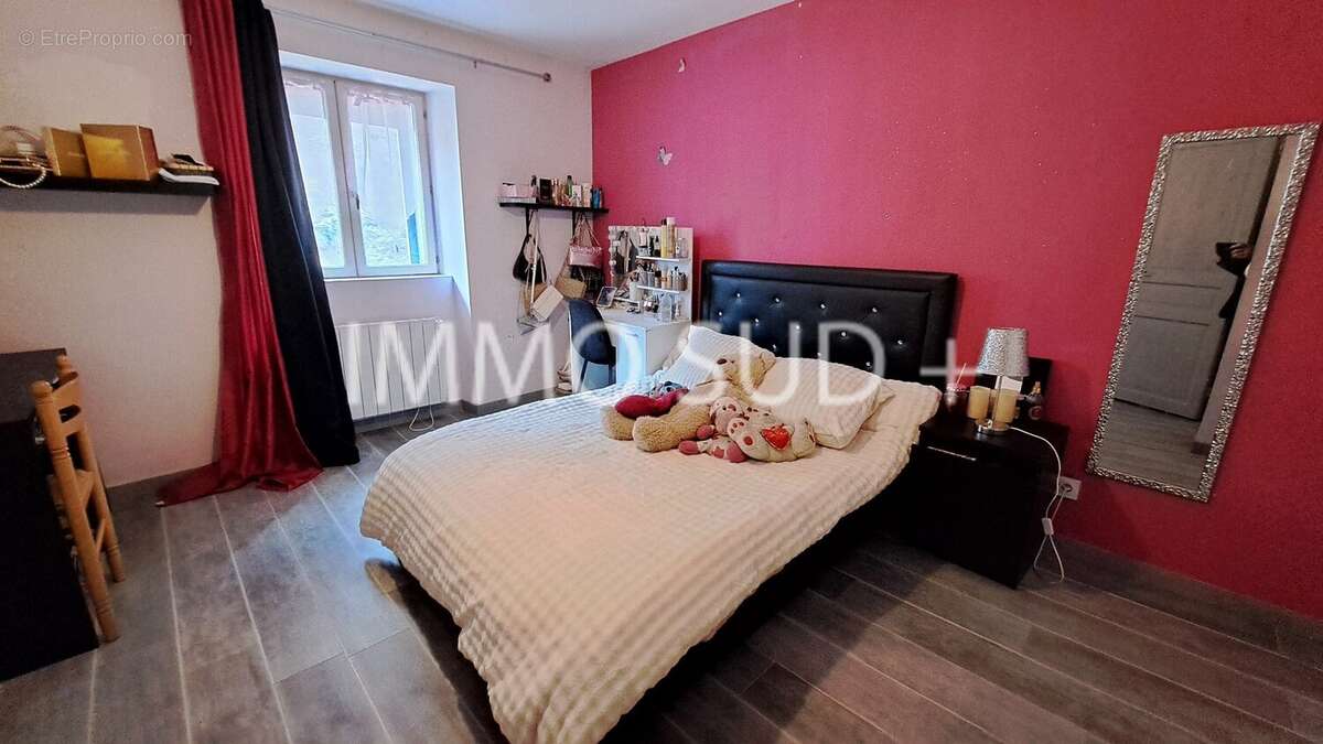 Maison à LIVET-ET-GAVET