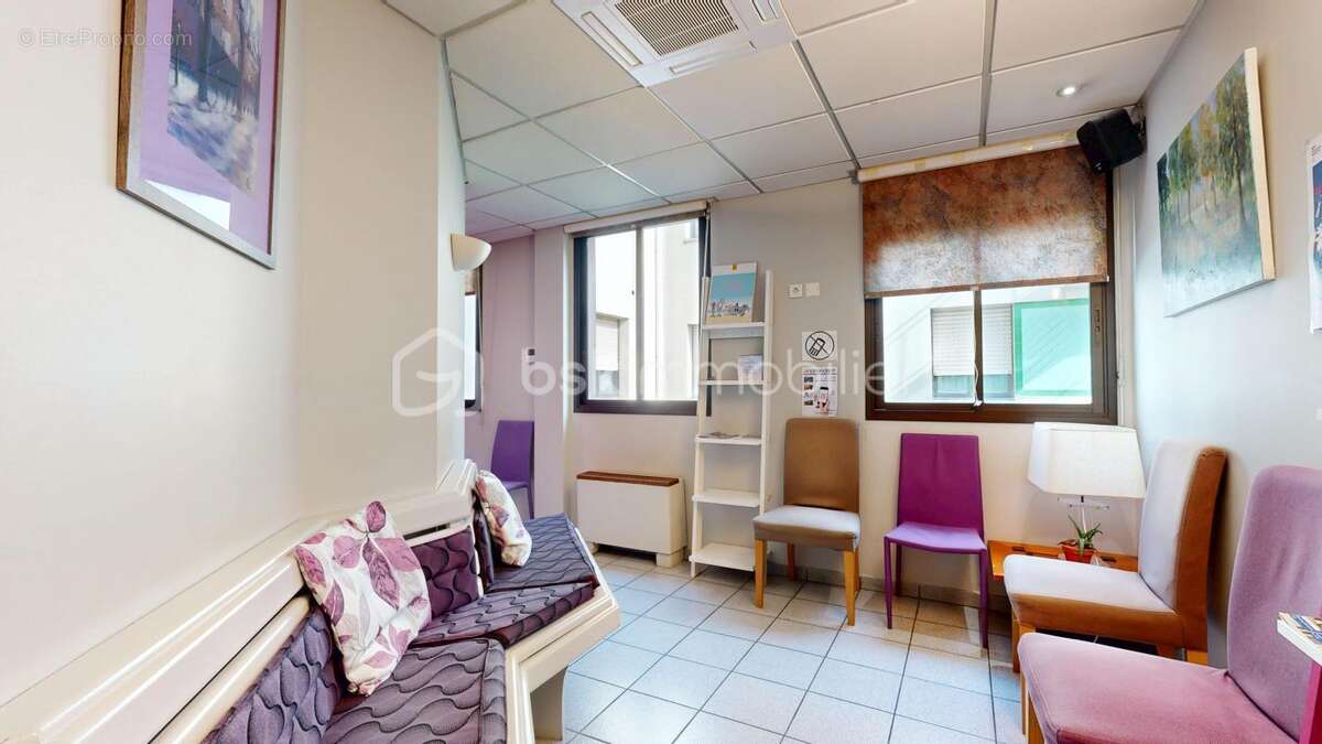 Bureau spacieux pour entrepreneurs, un investissement idéal au cœur de la ville - photo 19