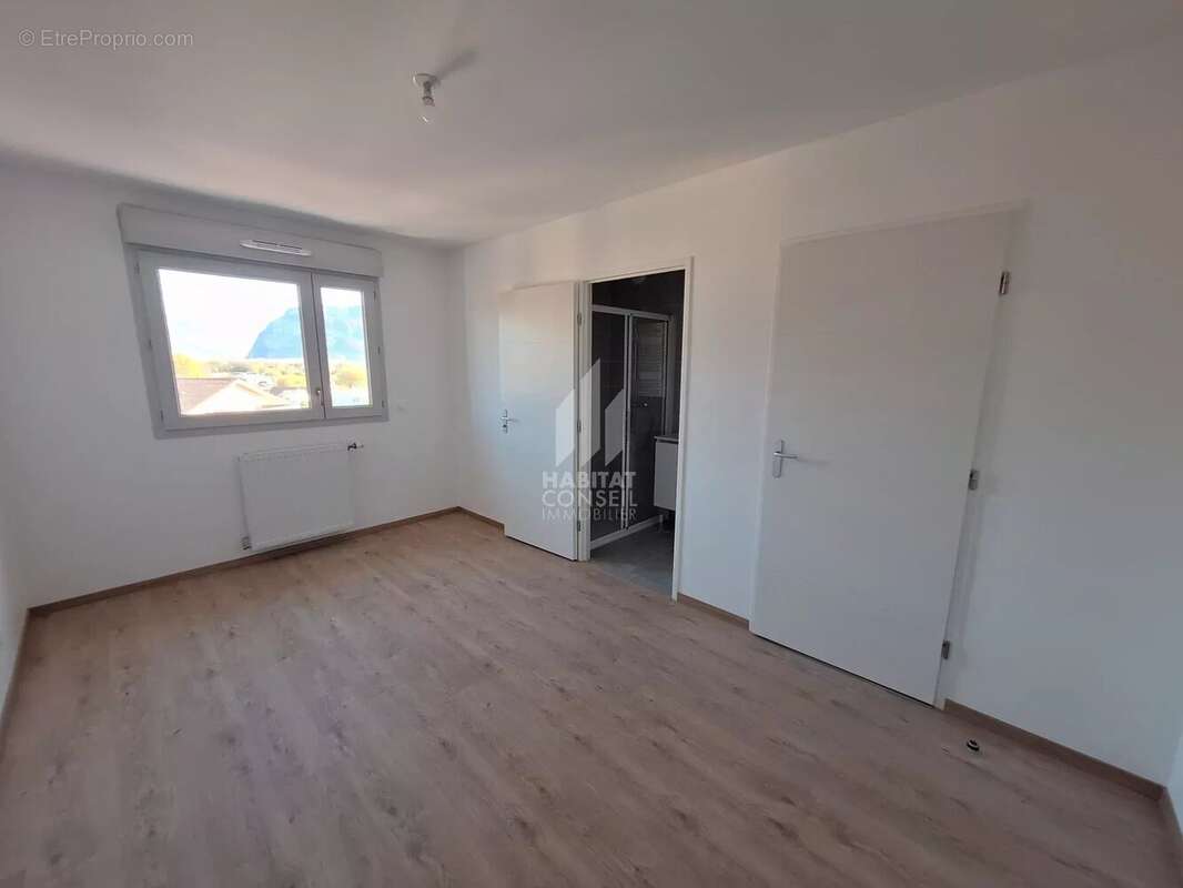 Appartement à MOIRANS