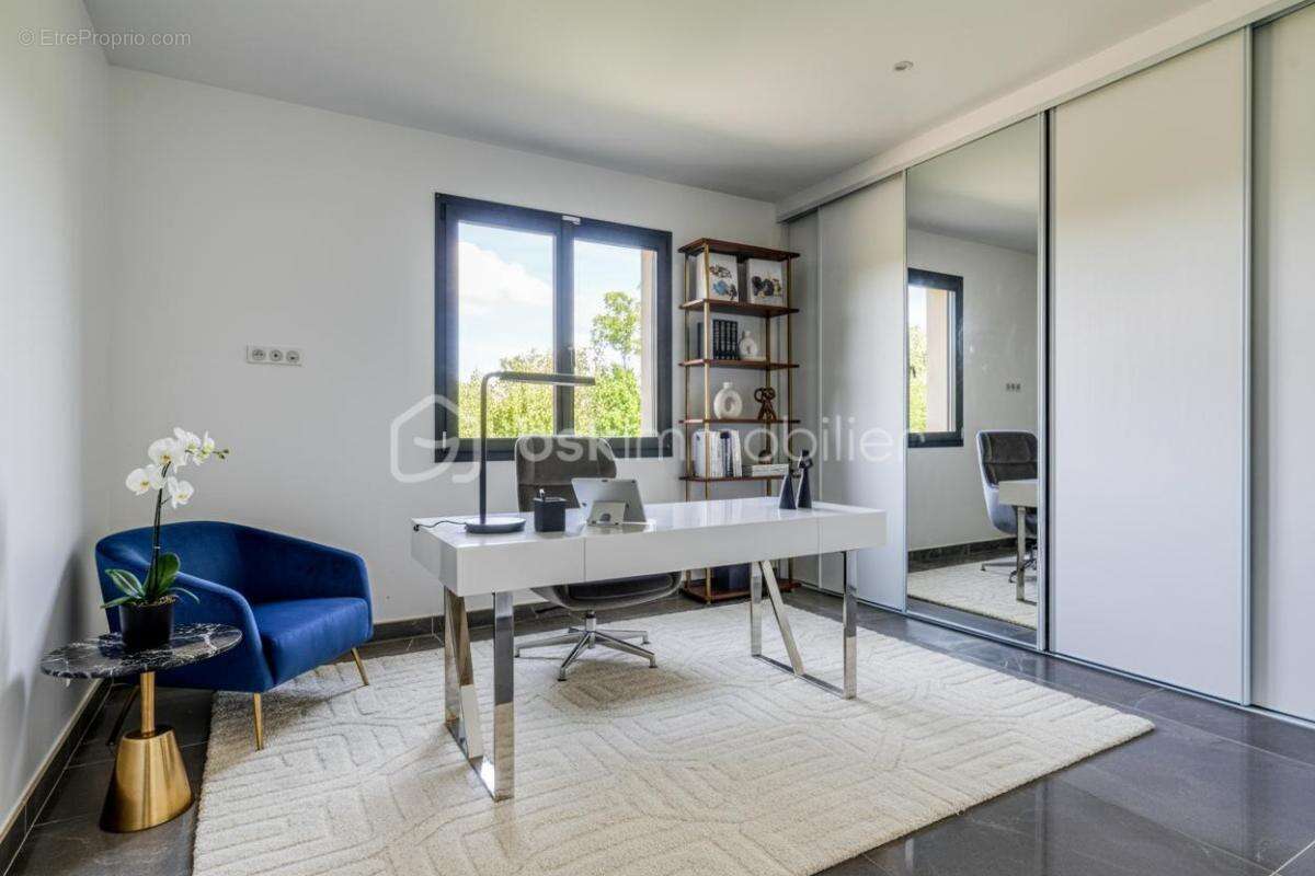 Maison à CLAYE-SOUILLY