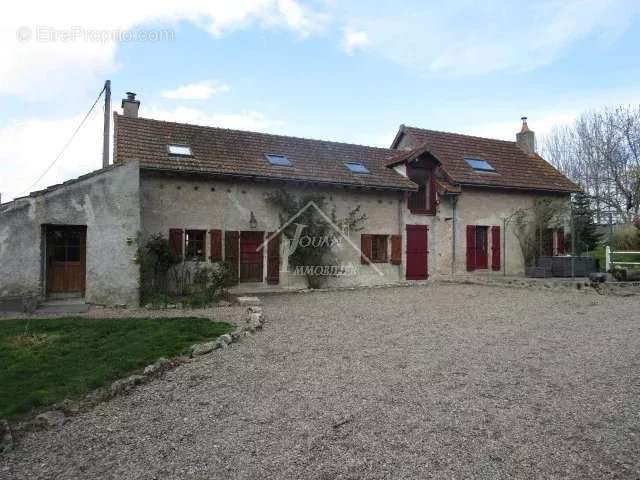 Maison à VARENNES-SUR-ALLIER