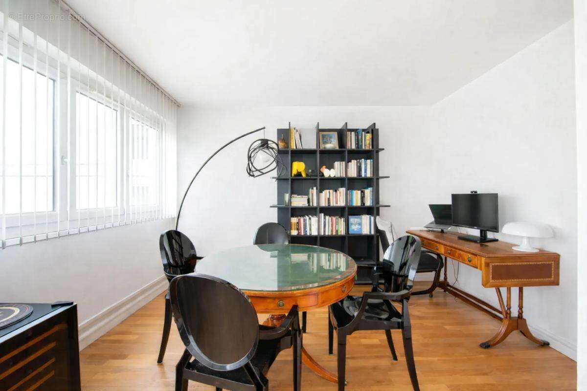 Appartement à GARCHES