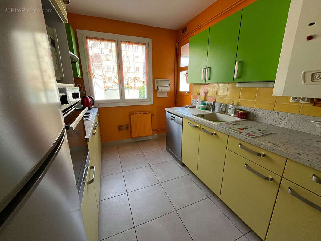 Appartement à GUILHERAND-GRANGES