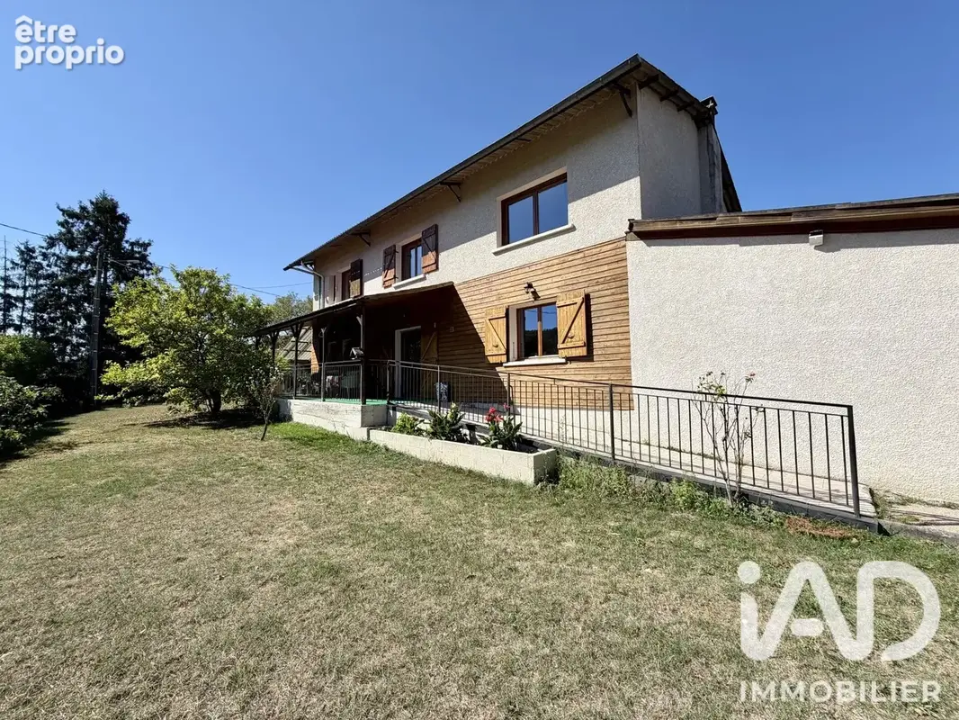Photo 1 - Maison à JUJURIEUX