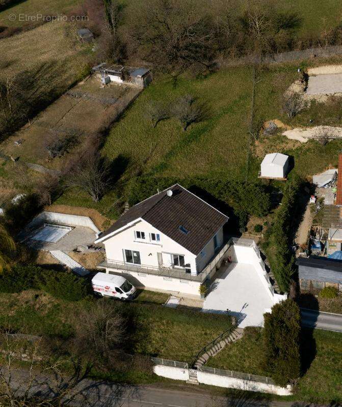 Maison de 8 pièces de 140 m² située à Four - photo 10