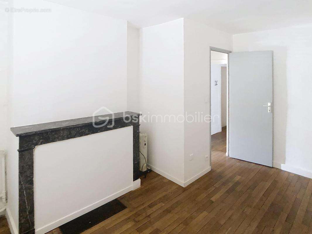 Appartement à CERISIERS